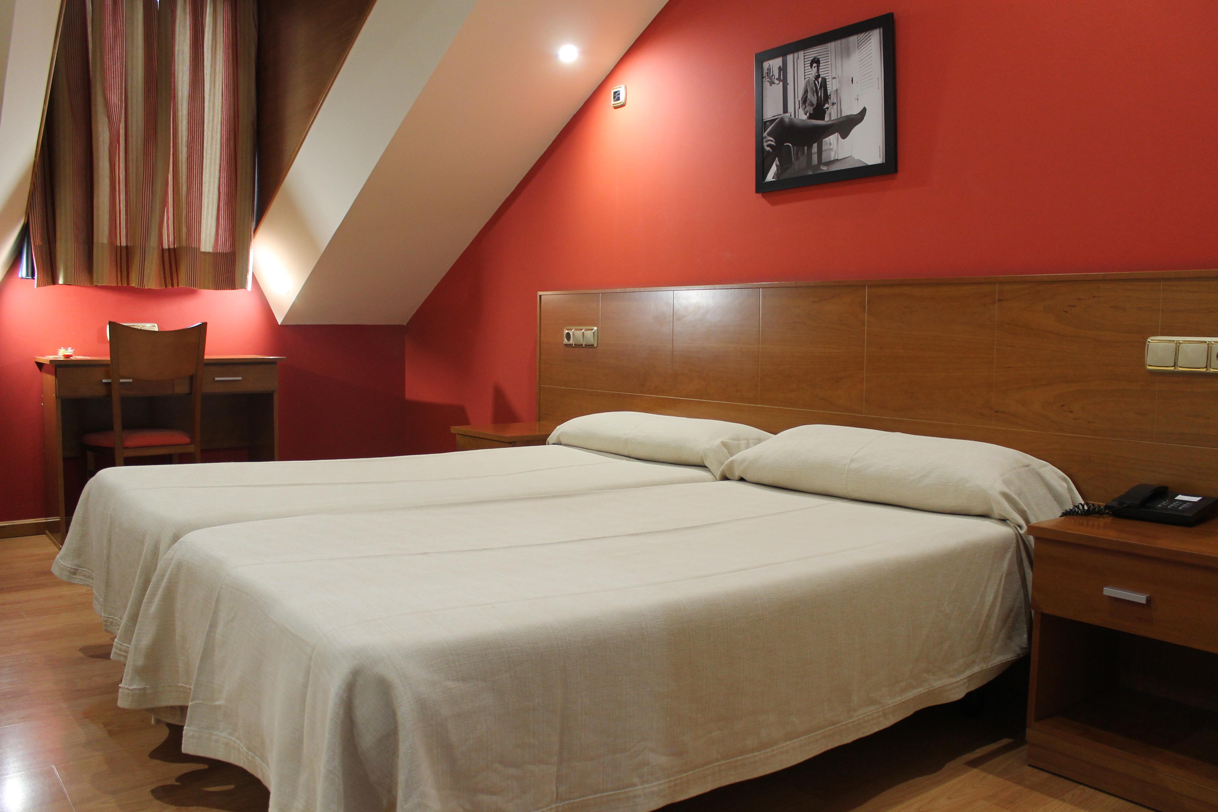 Hotel El Castillo Ponferrada Exteriör bild