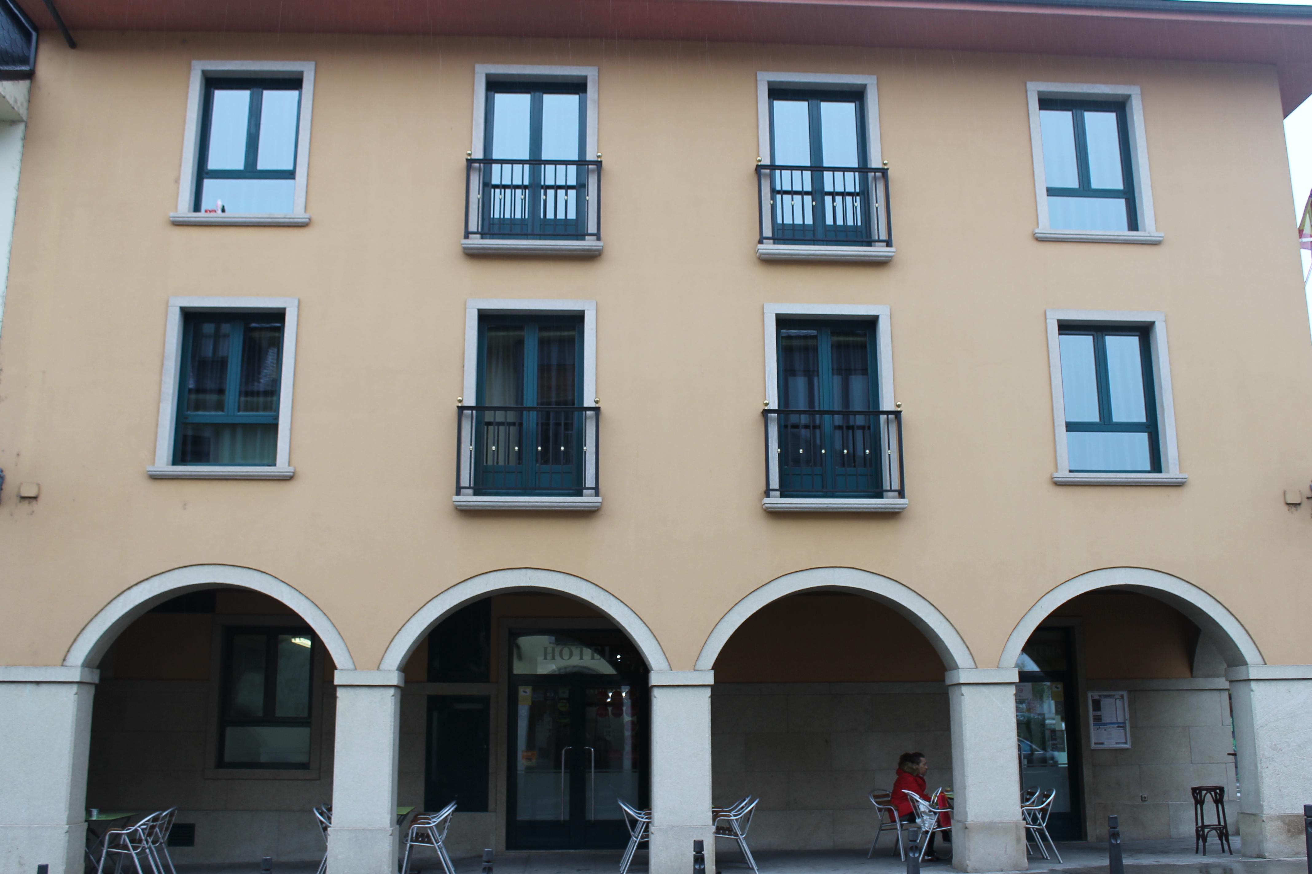 Hotel El Castillo Ponferrada Exteriör bild