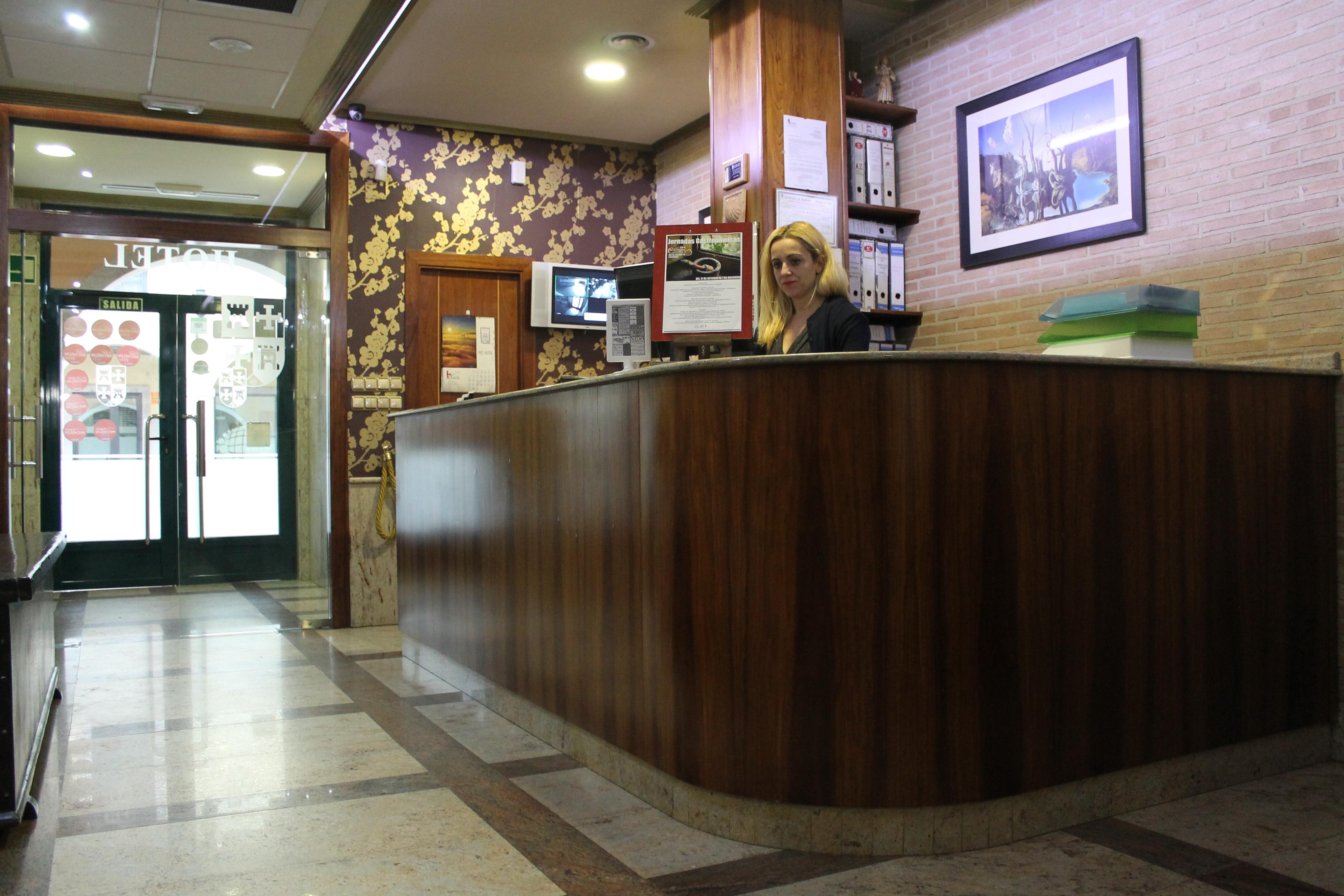Hotel El Castillo Ponferrada Exteriör bild