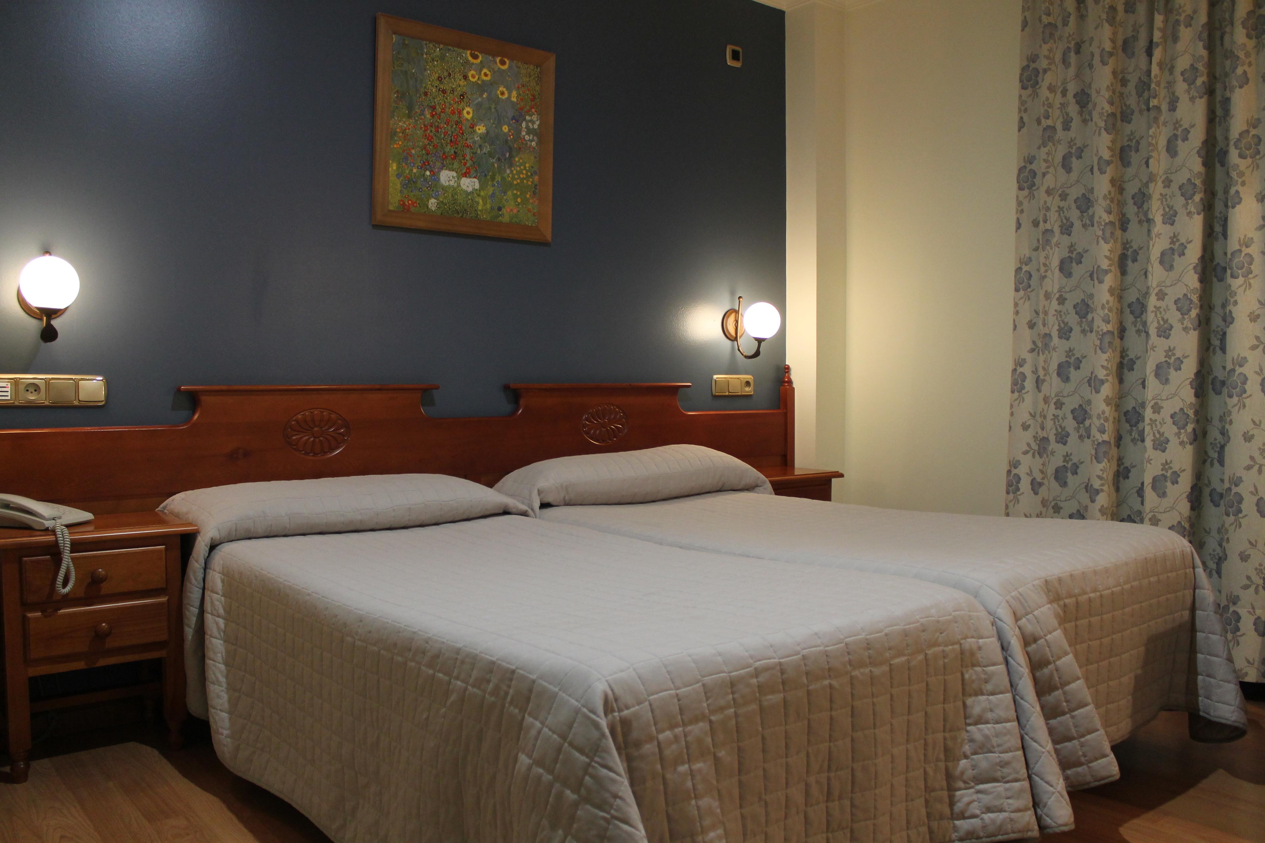 Hotel El Castillo Ponferrada Exteriör bild