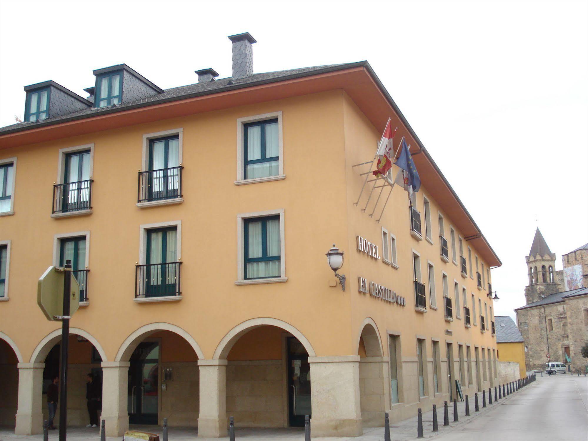 Hotel El Castillo Ponferrada Exteriör bild